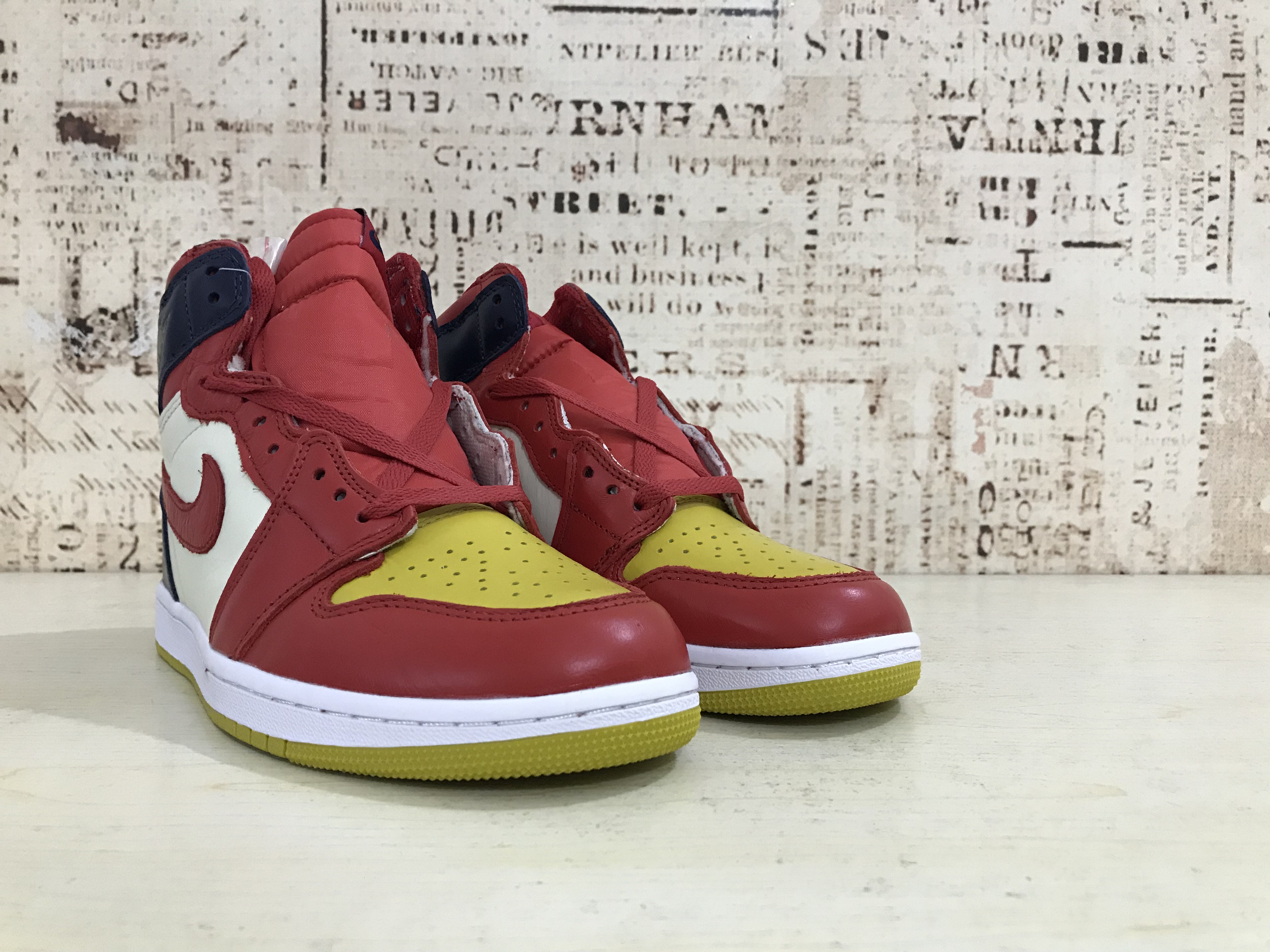 Air Jordan 1 University Red Yellow White Shoes - Click Image to Close